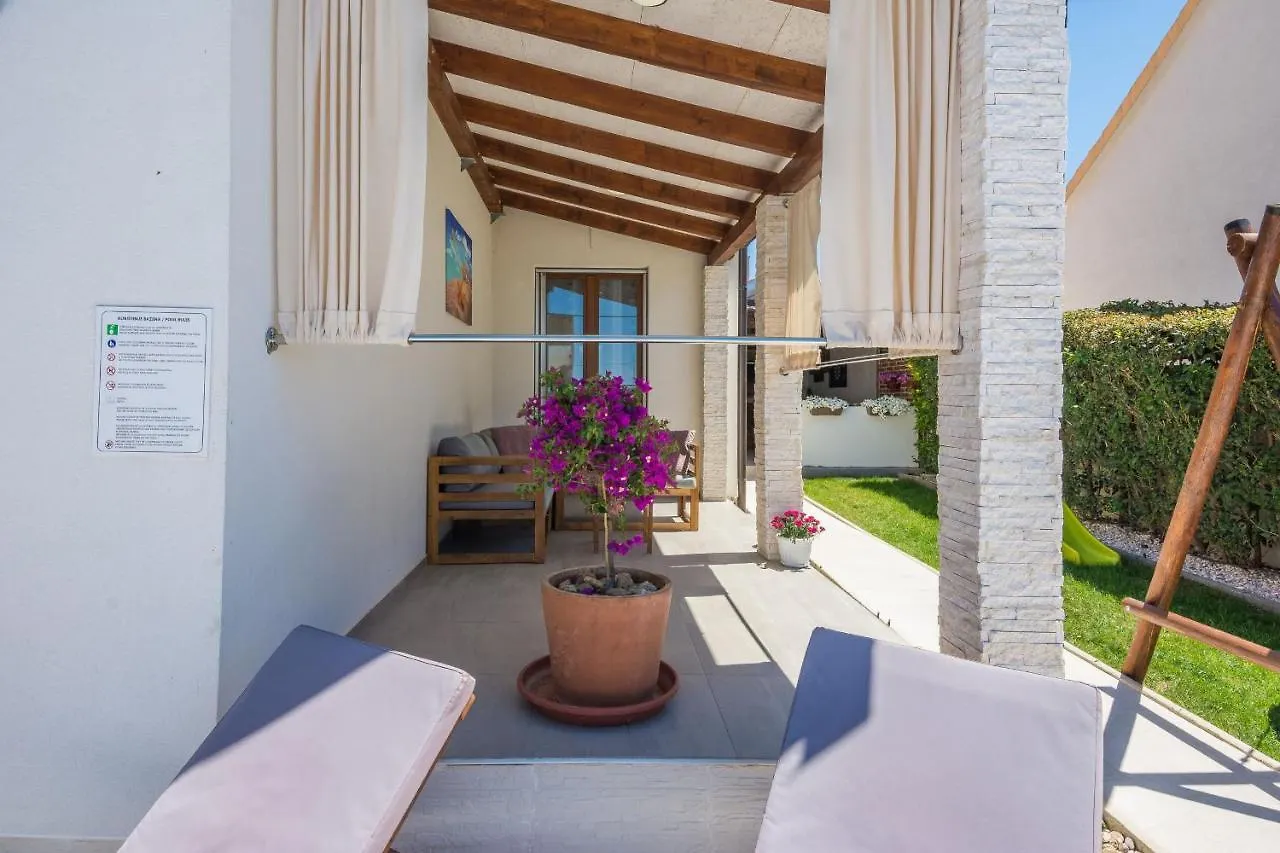 Villa M&M Zadarvillas Vrana