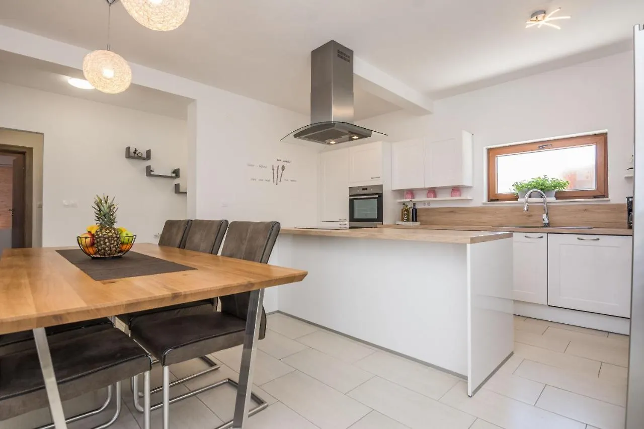 Villa M&M Vrana  0*, Vrana (Zadar) Croazia