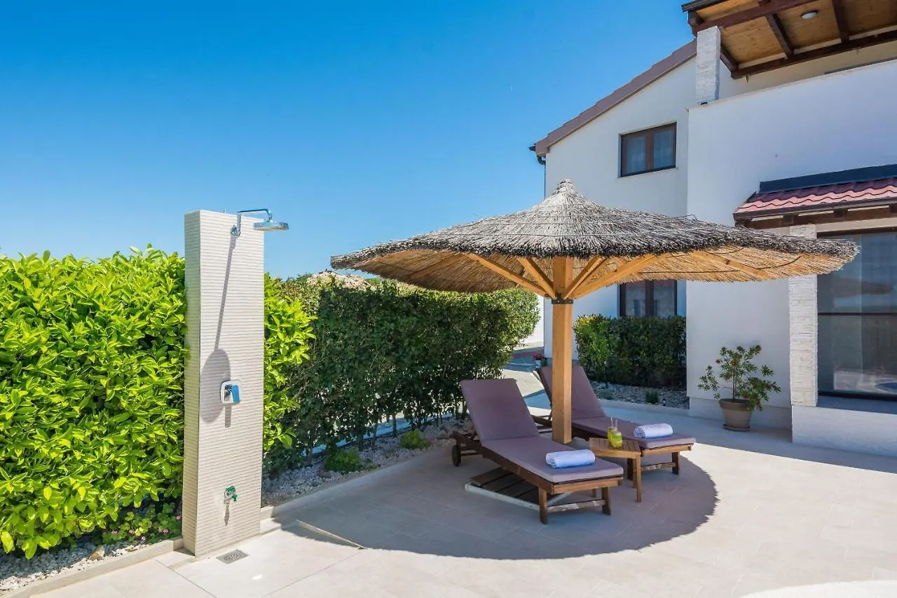 Villa M&M Zadarvillas Vrana  0*, Vrana (Zadar)